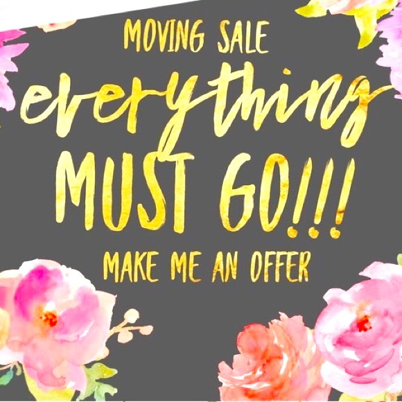 π¦ Accepting REASONABLE Offers, Closet Clear Out Moving Sale β¨ - Picture 1 of 2